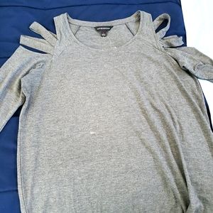Cold shoulder top